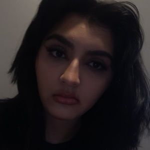 Meet your Posher, Kennia